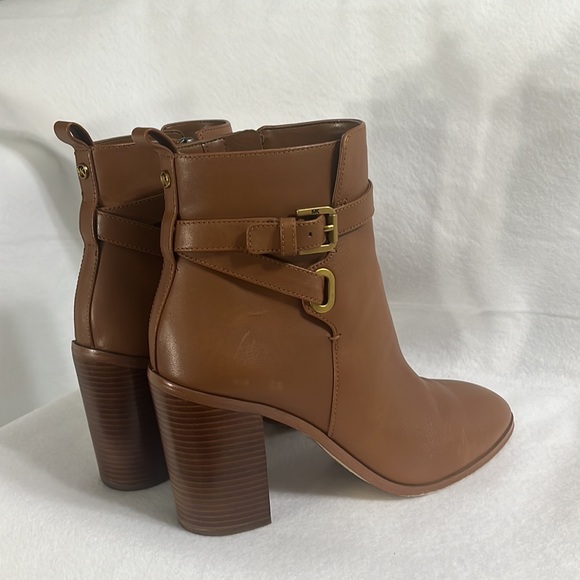 Michael Kors Aldridge Ankle Bootie Block Heel Camel Color size 7.5 - Picture 11 of 16